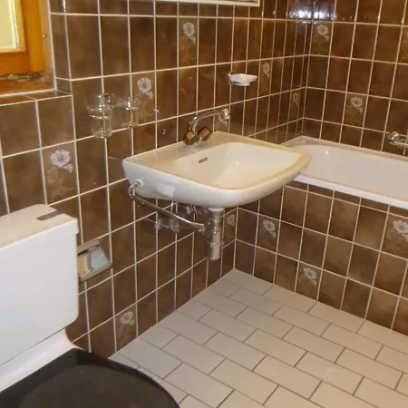 Greppons P 023 - Mountain 8 Pers Appartement